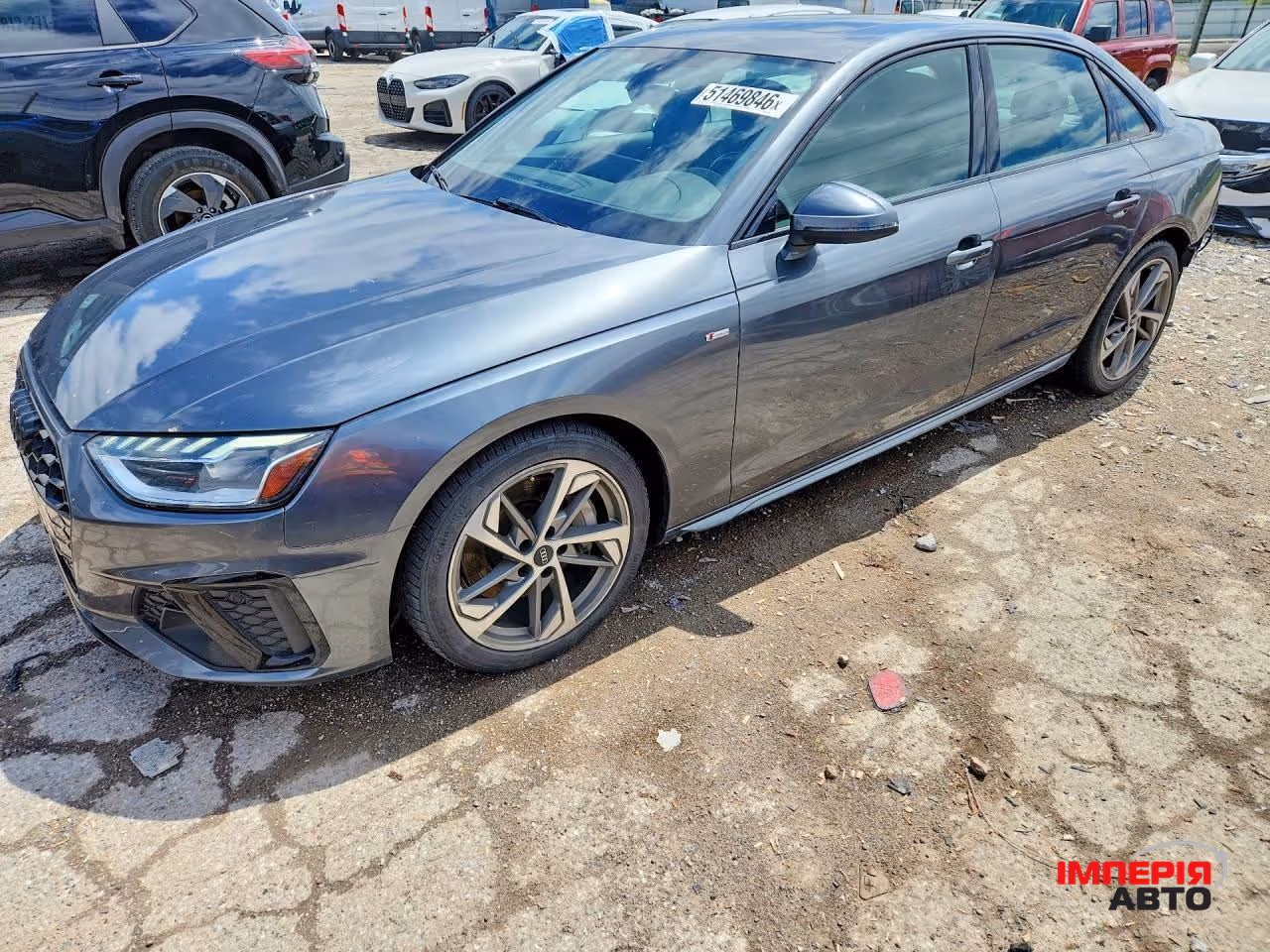 Audi A4 - фото 1
