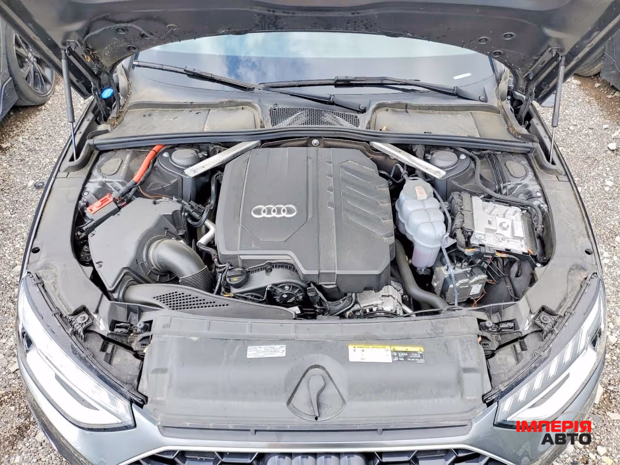 Audi A4 - фото 11