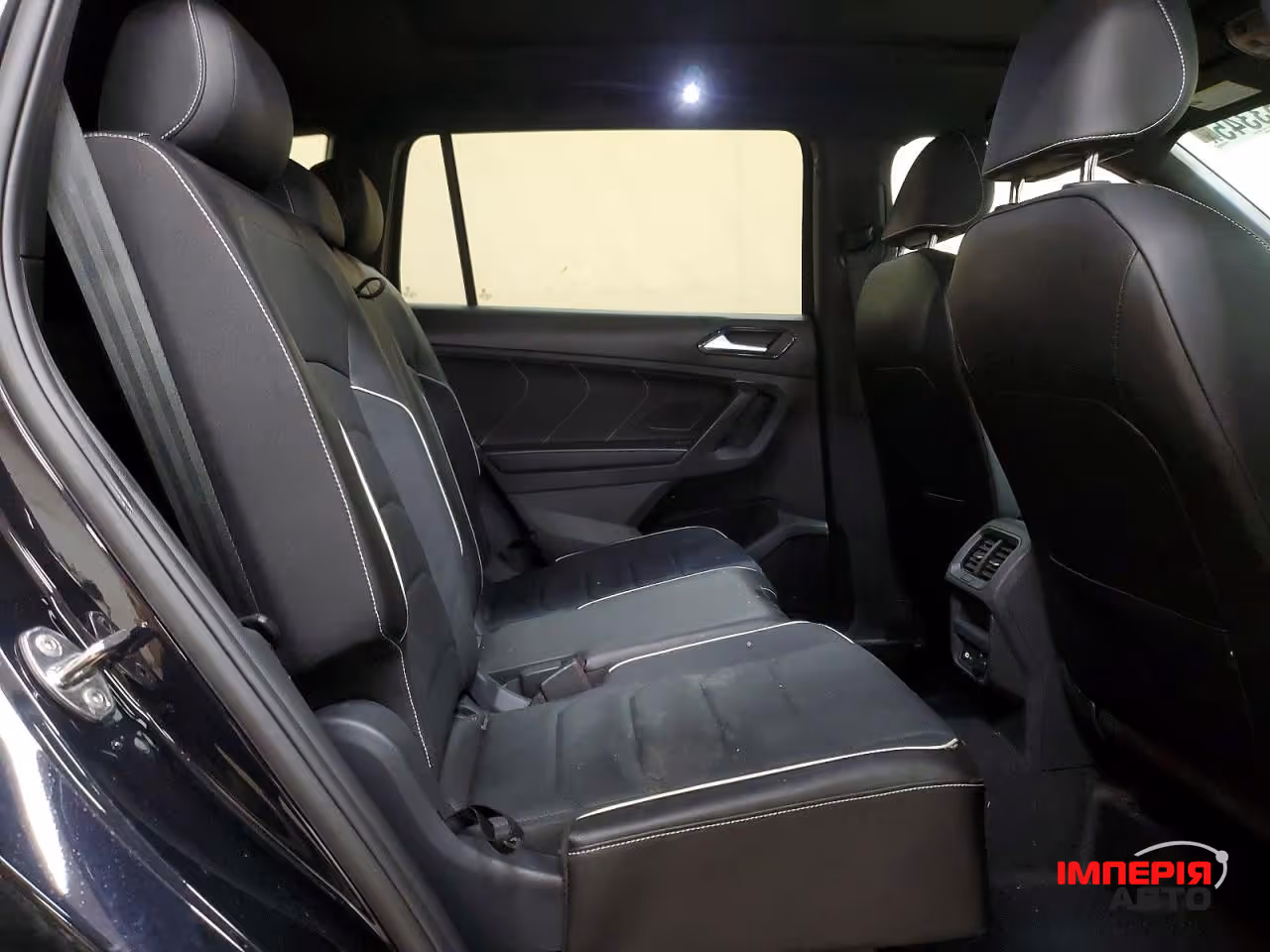 Volkswagen Tiguan - фото 11