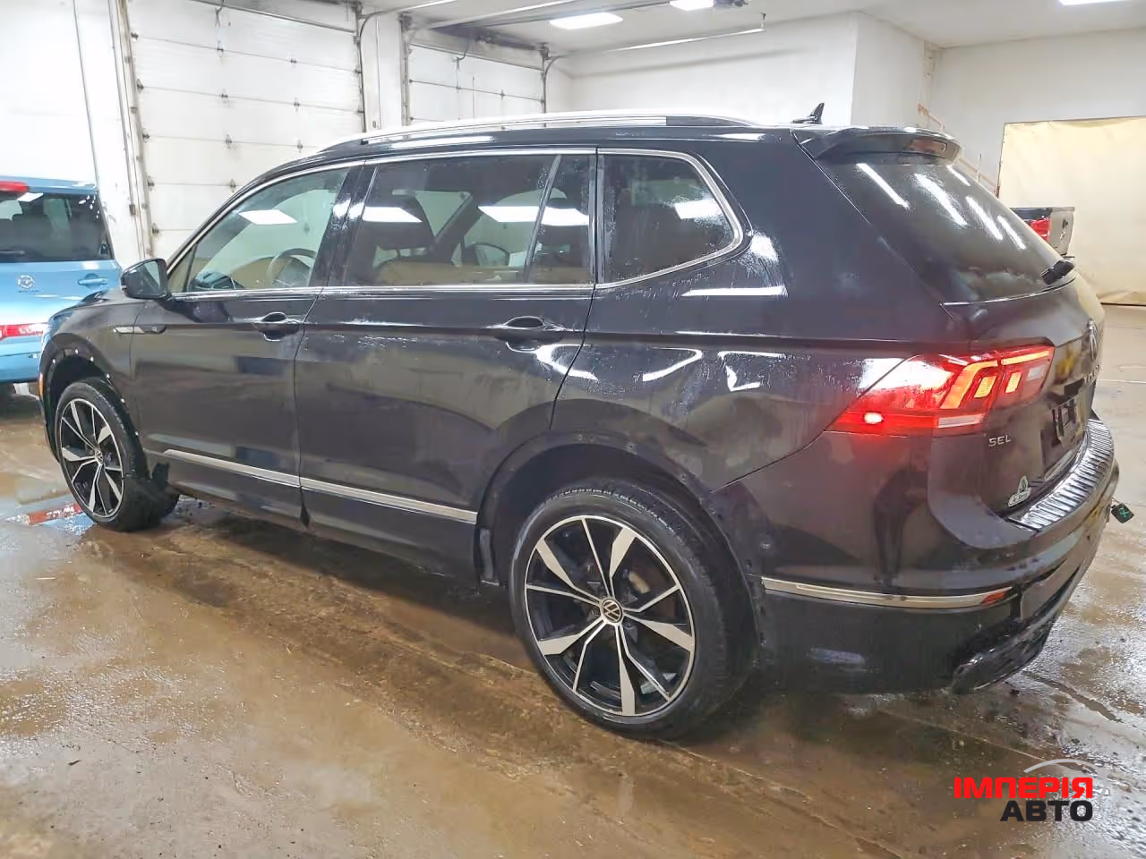 Volkswagen Tiguan - фото 2