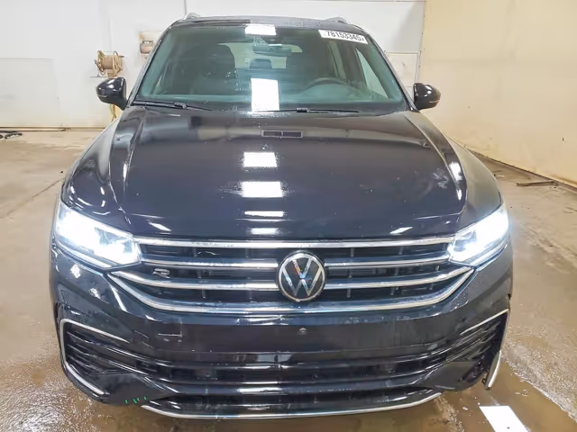 Volkswagen Tiguan - фото 5