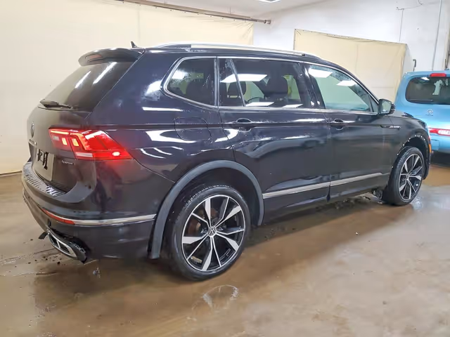 Volkswagen Tiguan - фото 3