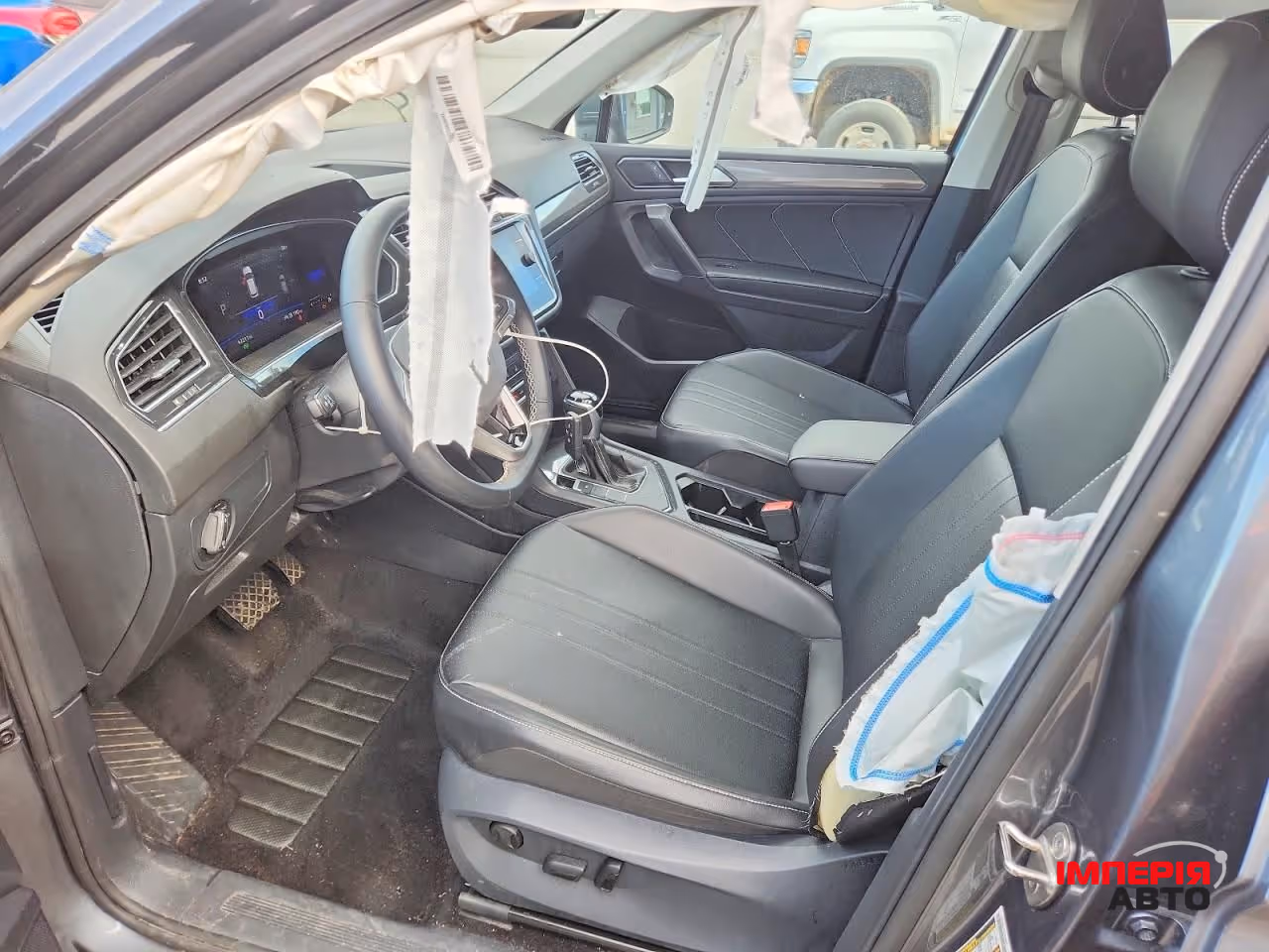 Volkswagen Tiguan - фото 7