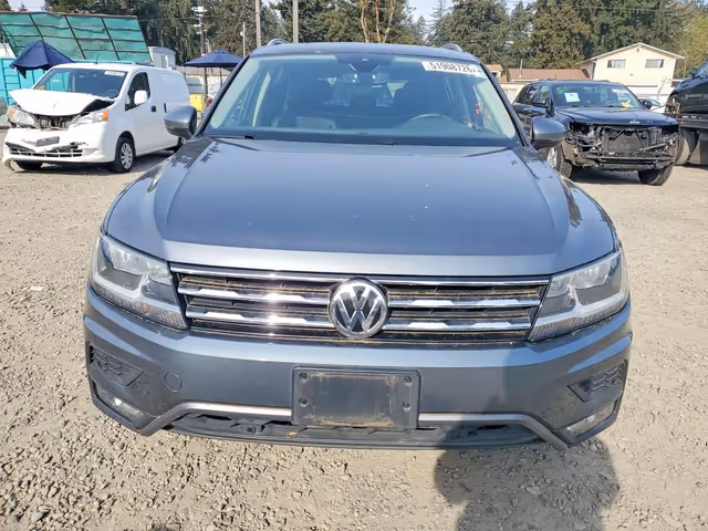 Volkswagen Tiguan - фото 5