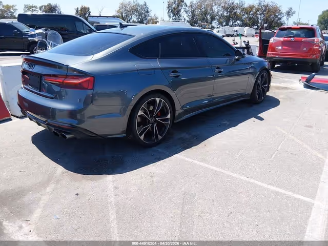 Audi S5 - фото 2