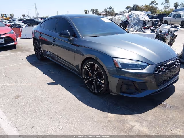 Audi S5 - фото 1