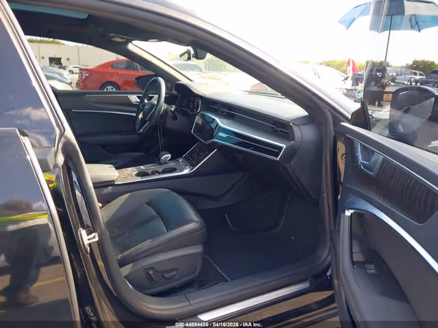 Audi A7 - фото 5