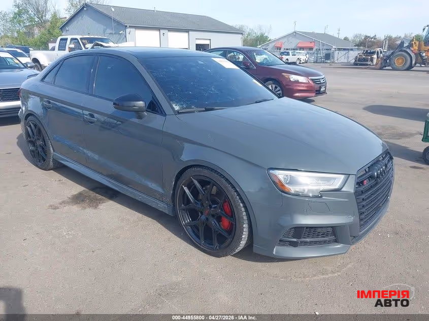 Audi S3 - фото 1