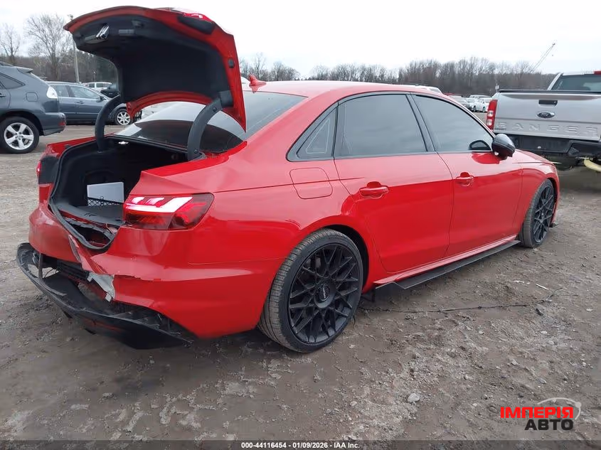 Audi S4 - фото 3