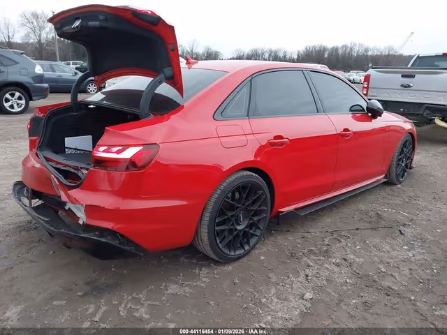 Audi S4 - фото 3