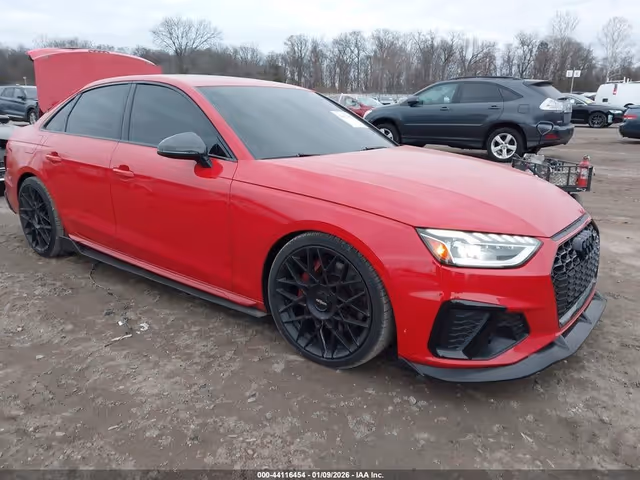 Audi S4 - фото 1