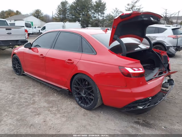 Audi S4 - фото 4