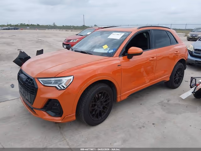 Audi Q3 - фото 2