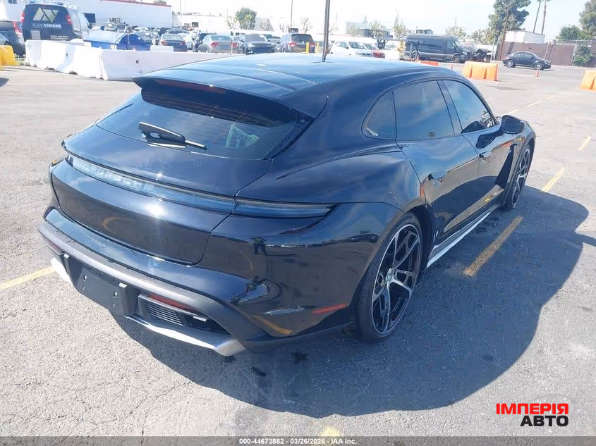 Porsche Taycan - фото 4