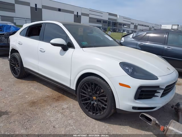 Porsche Cayenne - фото 1
