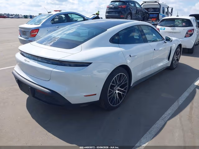 Porsche Taycan - фото 4
