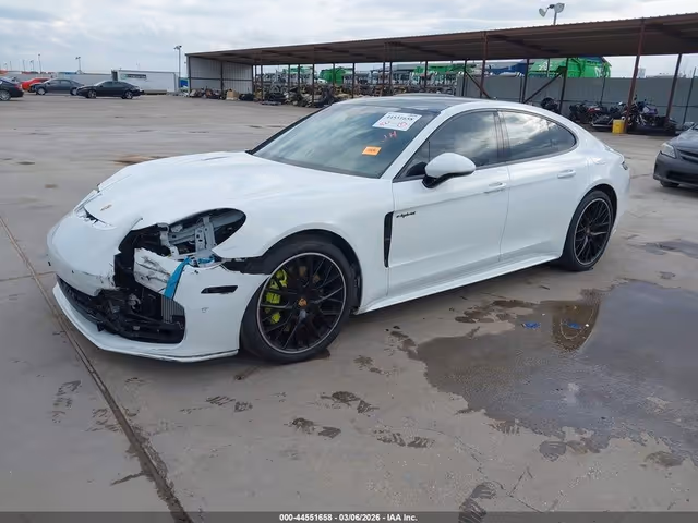 Porsche Panamera - фото 3