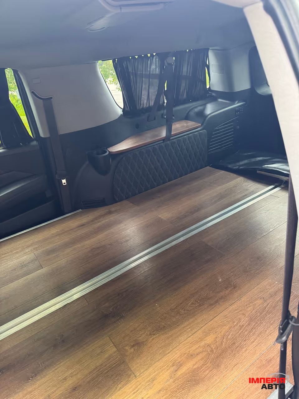 Cadillac Escalade - фото 8