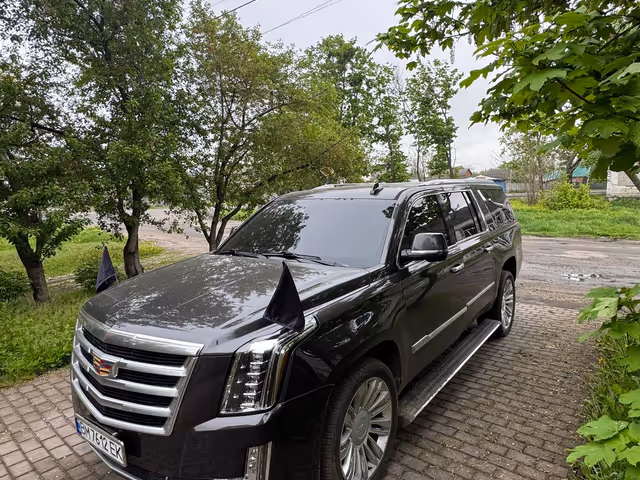 Cadillac Escalade - фото 4