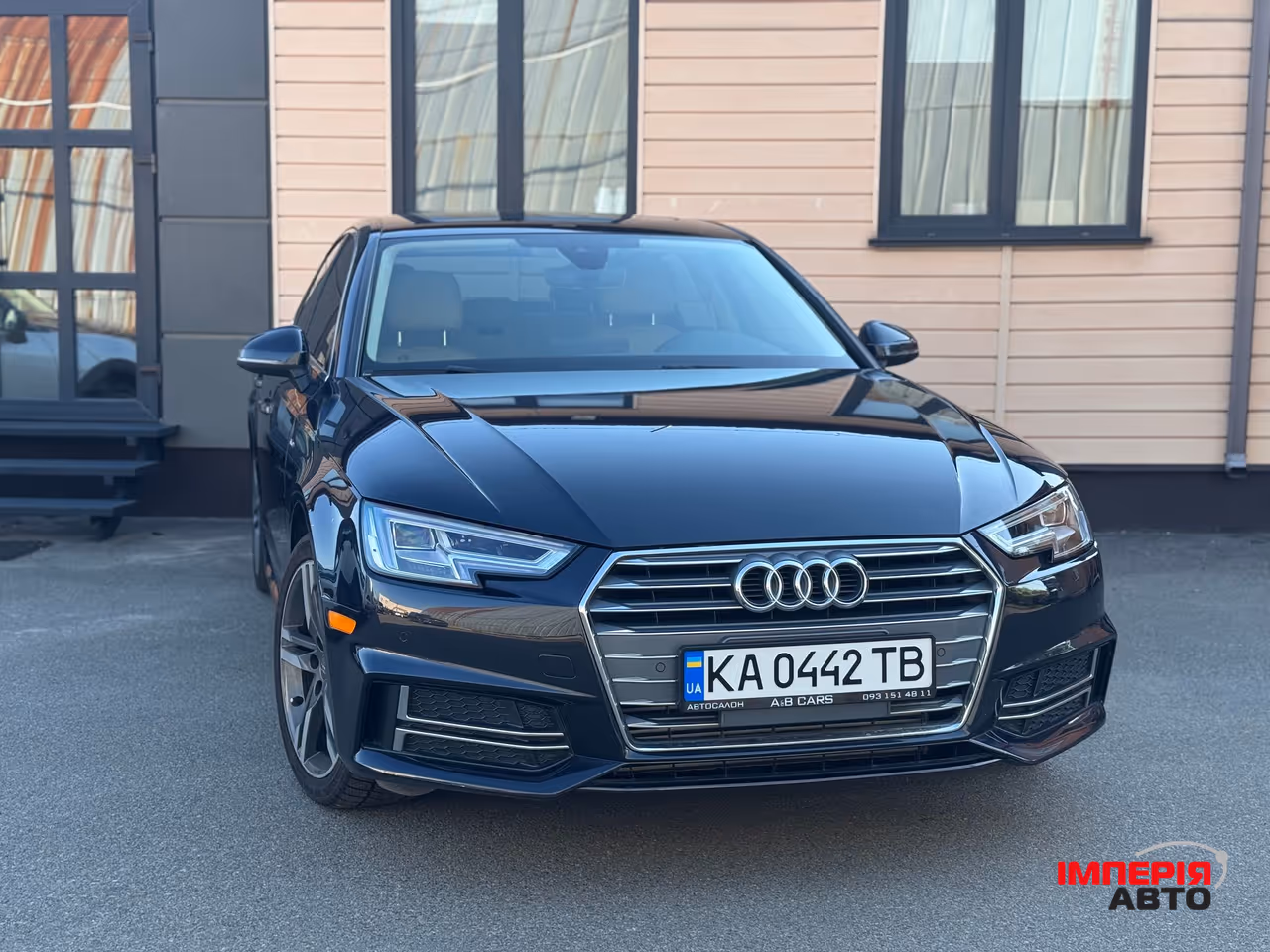 Audi A4 - фото 24