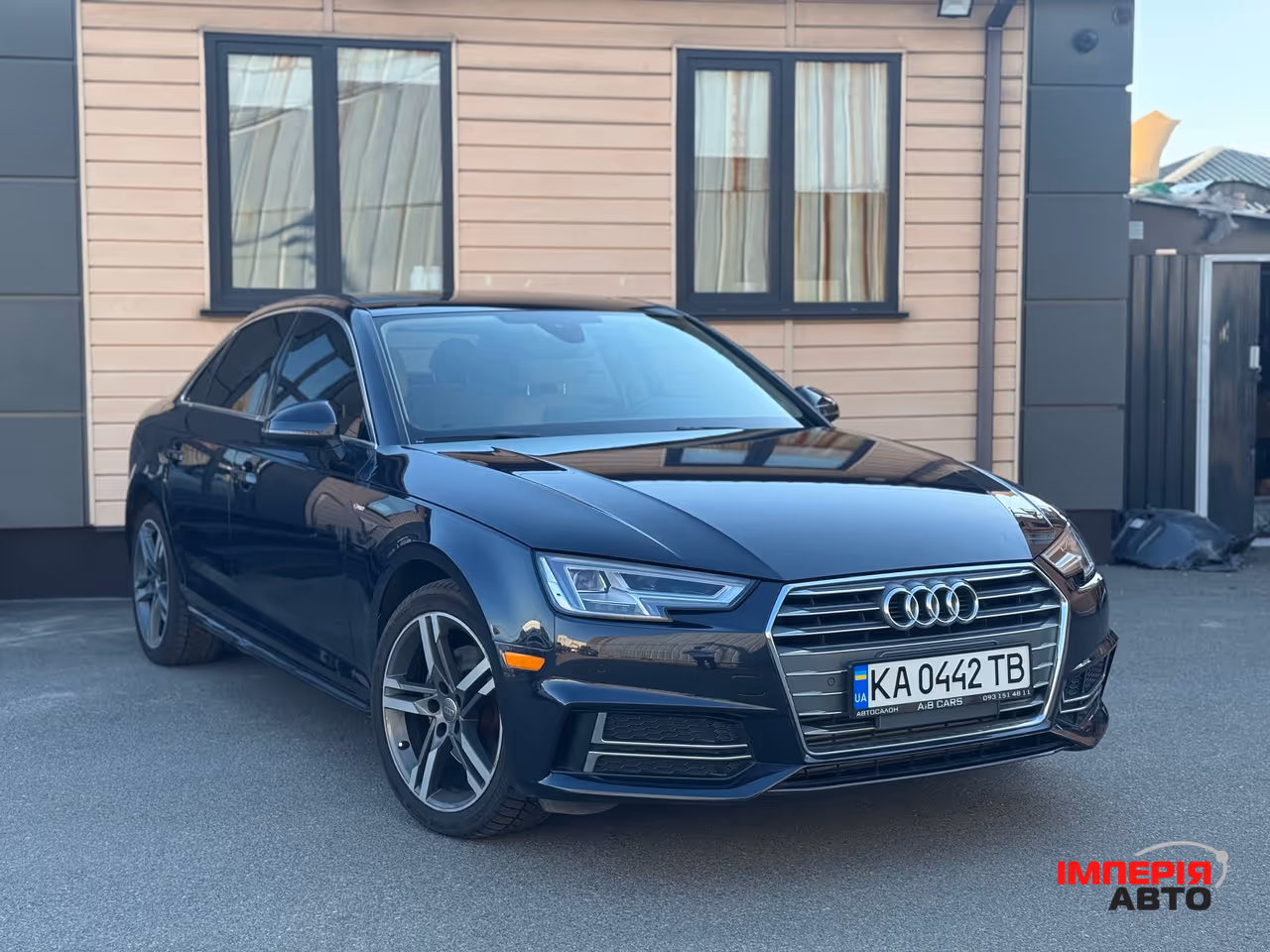 Audi A4 - фото 25