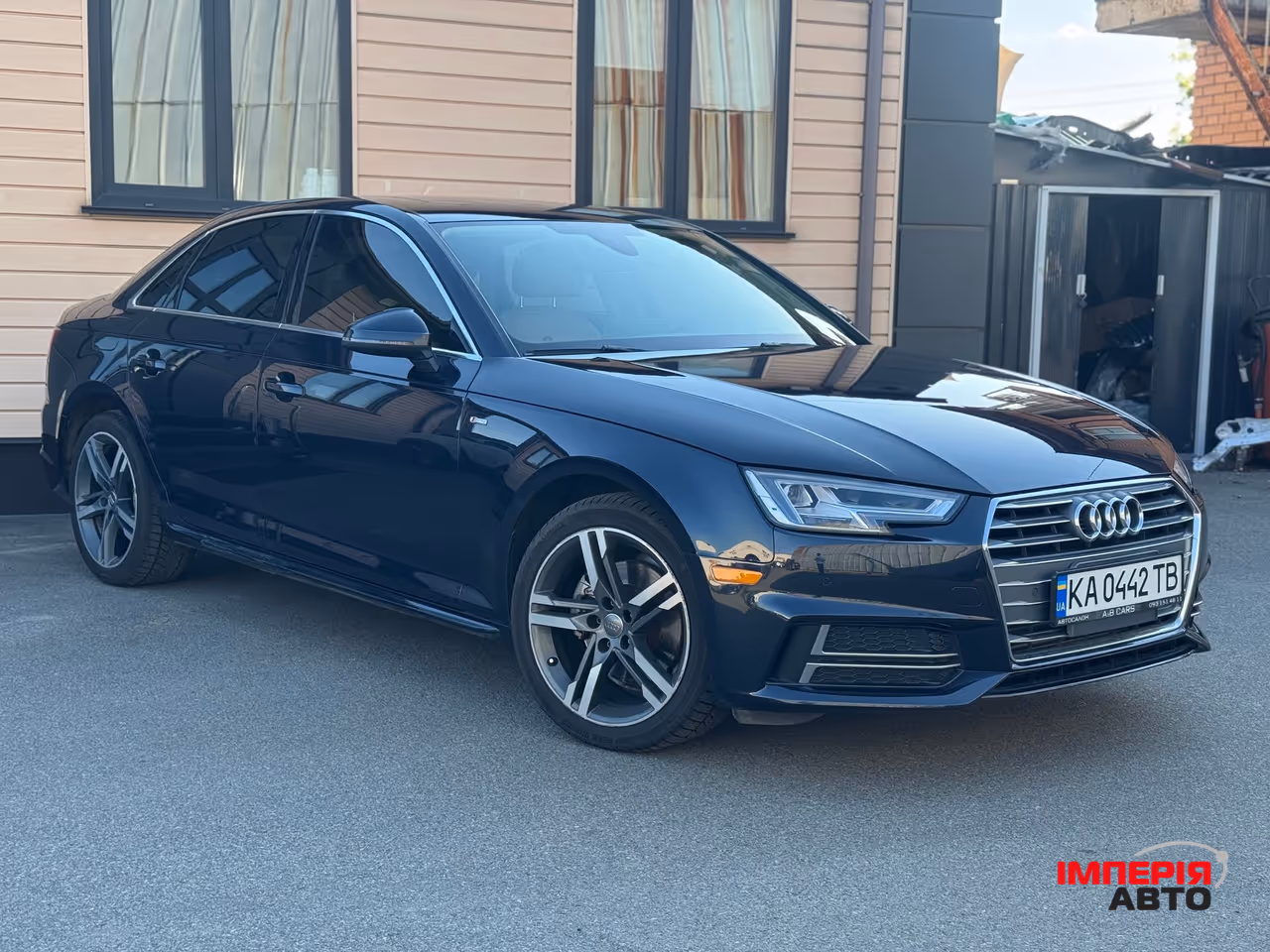Audi A4 - фото 26