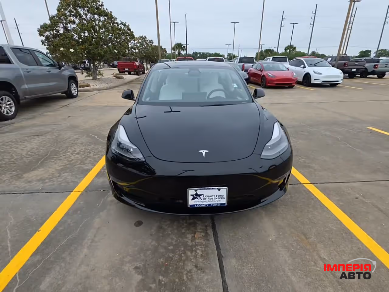 Tesla Model 3 - фото 1