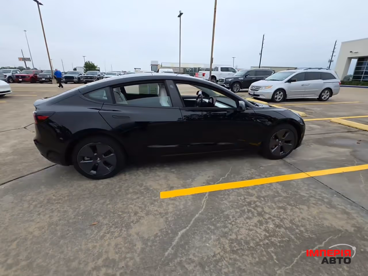 Tesla Model 3 - фото 4