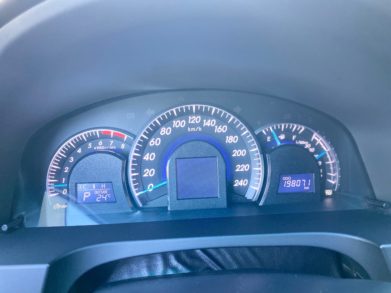 Toyota Camry - фото 13