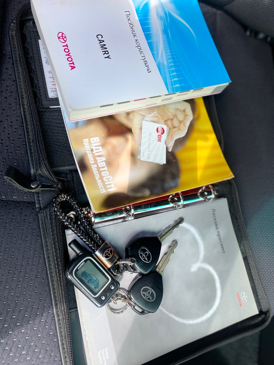 Toyota Camry - фото 19