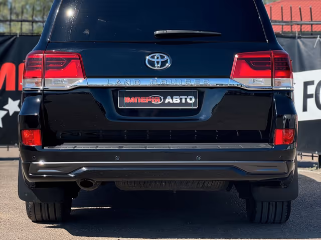 Toyota Land Cruiser - фото 4