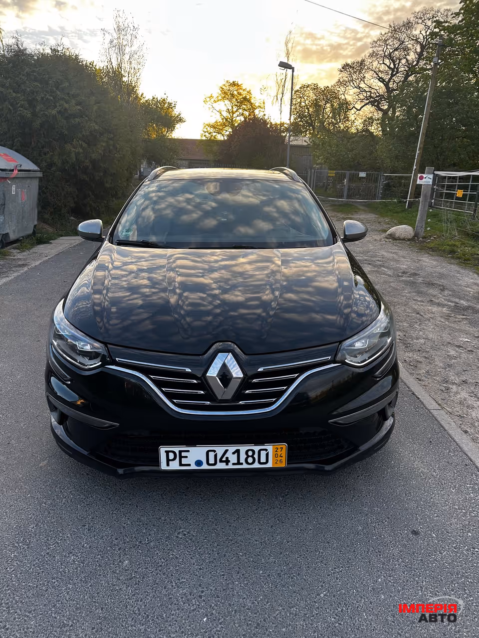 Renault Megane - фото 1