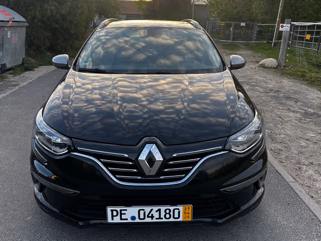 Renault Megane - фото 1