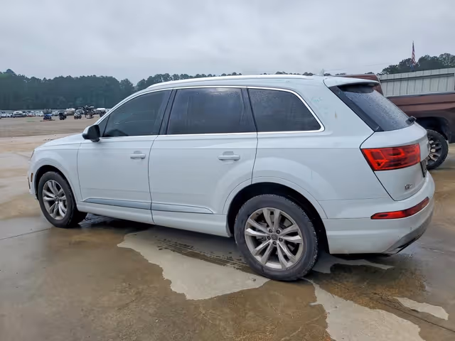 Audi Q7 - фото 4