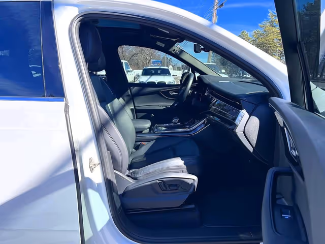 Audi Q7 - фото 4
