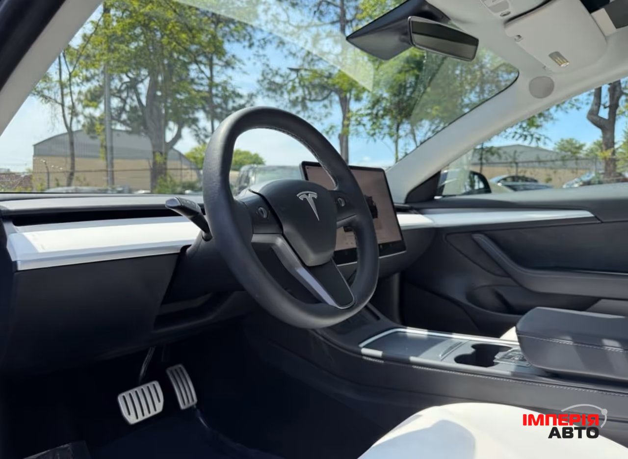 Tesla Model 3 - фото 4