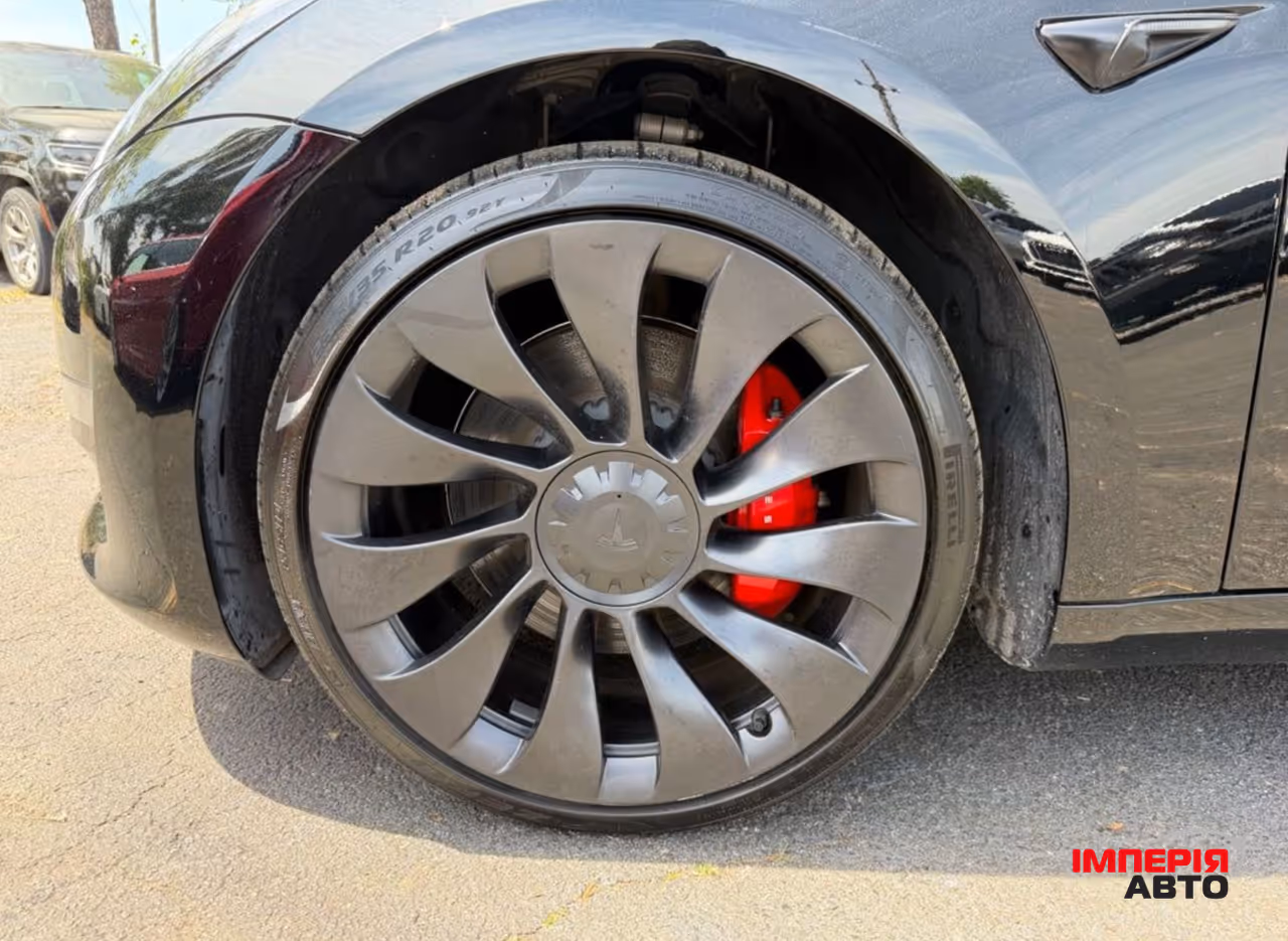 Tesla Model 3 - фото 3