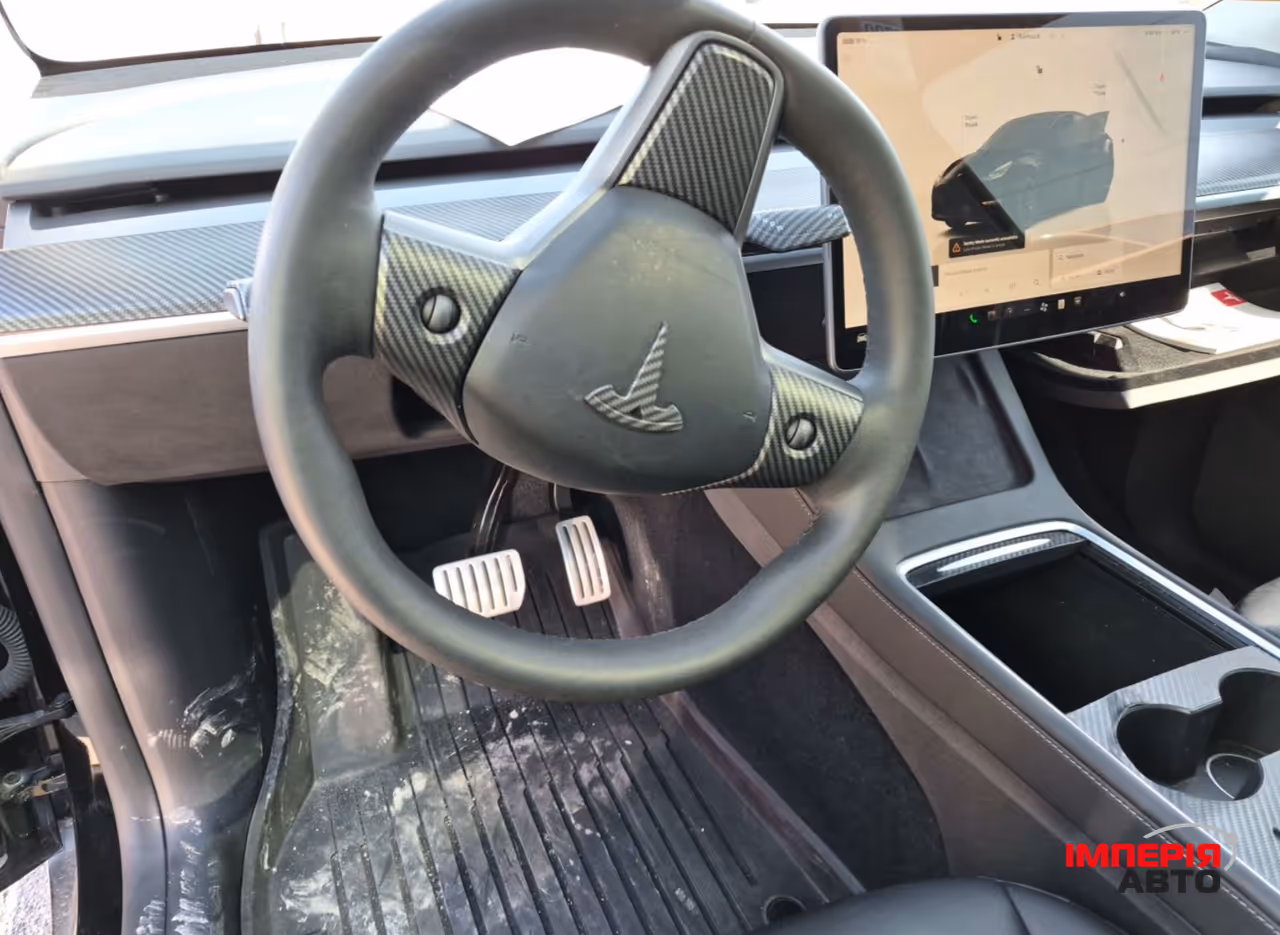 Tesla Model Y - фото 12