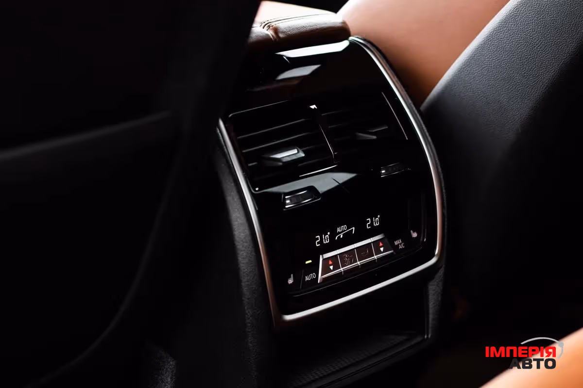 BMW X5 - фото 12