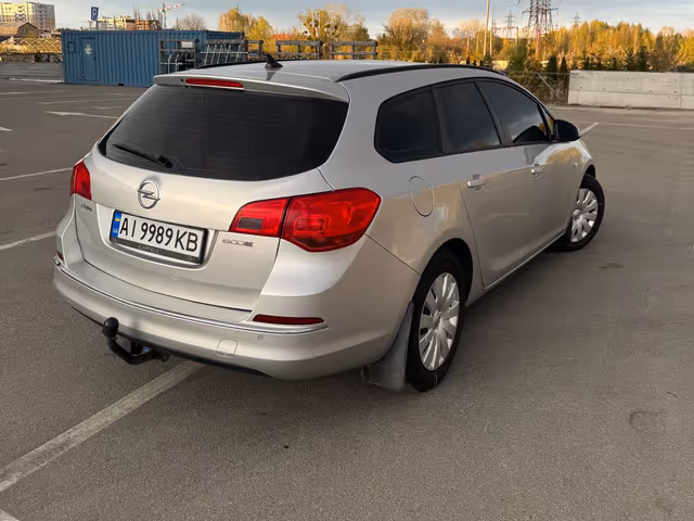 Opel Astra - фото 3