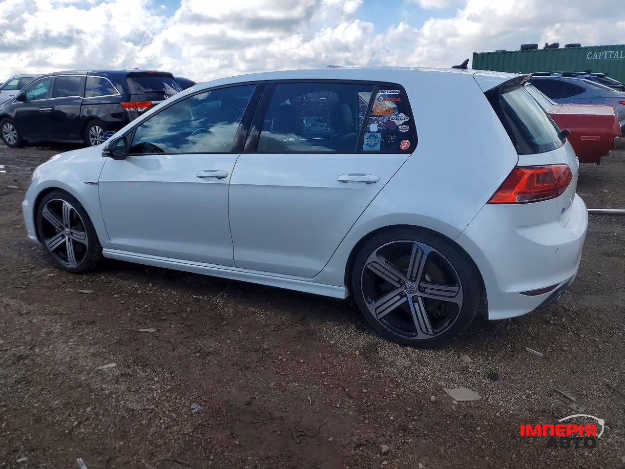 Volkswagen Golf R - фото 4