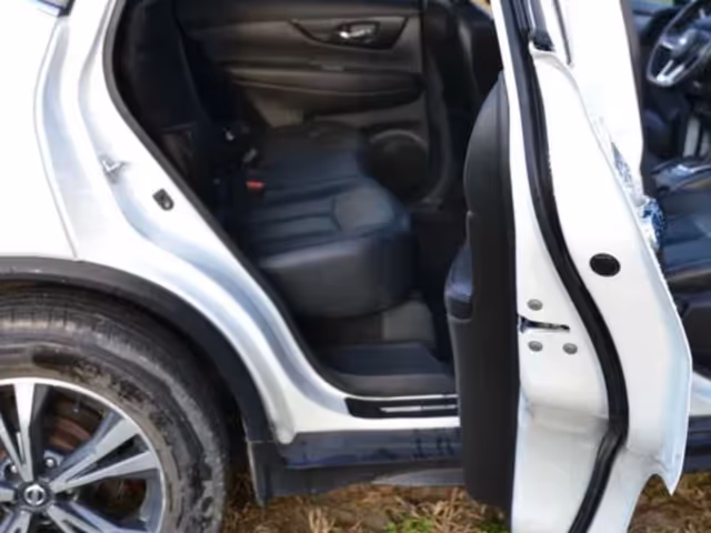 Nissan Rogue - фото 4