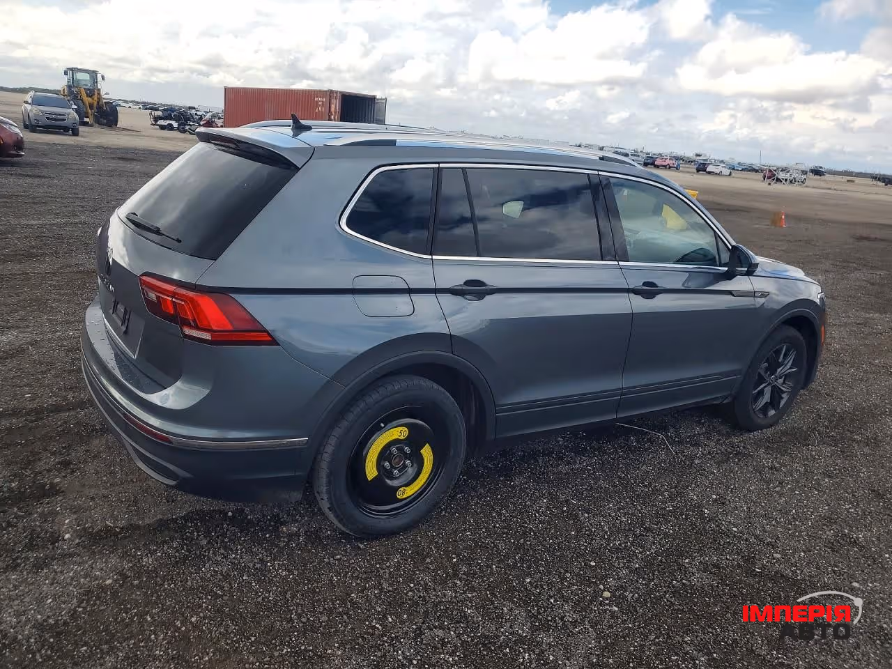 Volkswagen Tiguan - фото 6