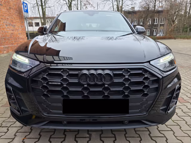 Audi Q5 - фото 1