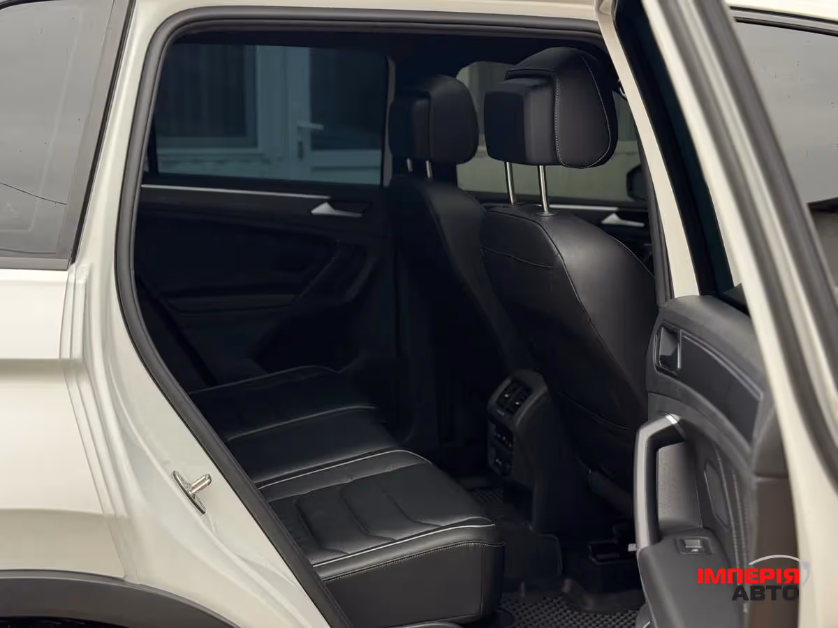Volkswagen Tiguan - фото 17