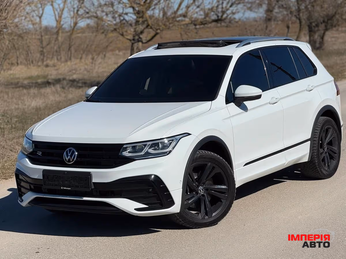 Volkswagen Tiguan - фото 8