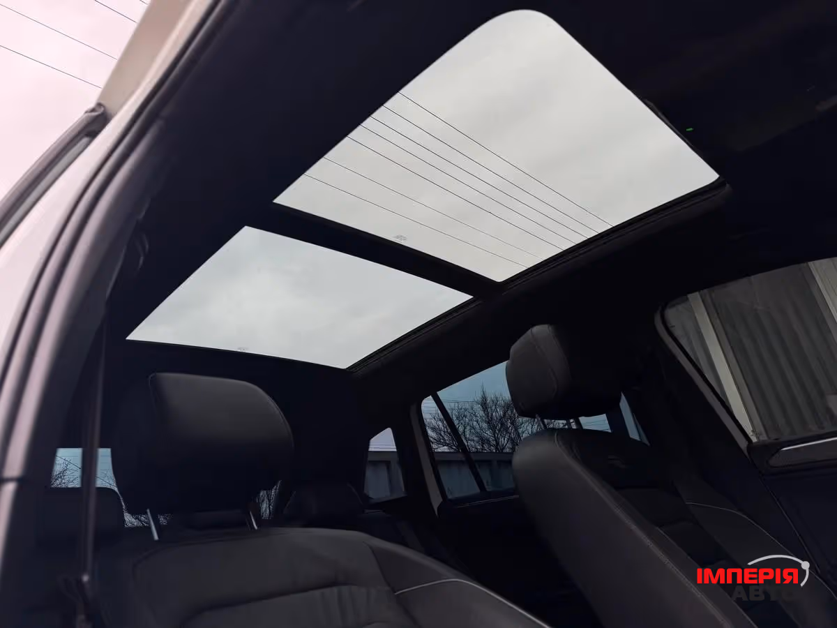 Volkswagen Tiguan - фото 11