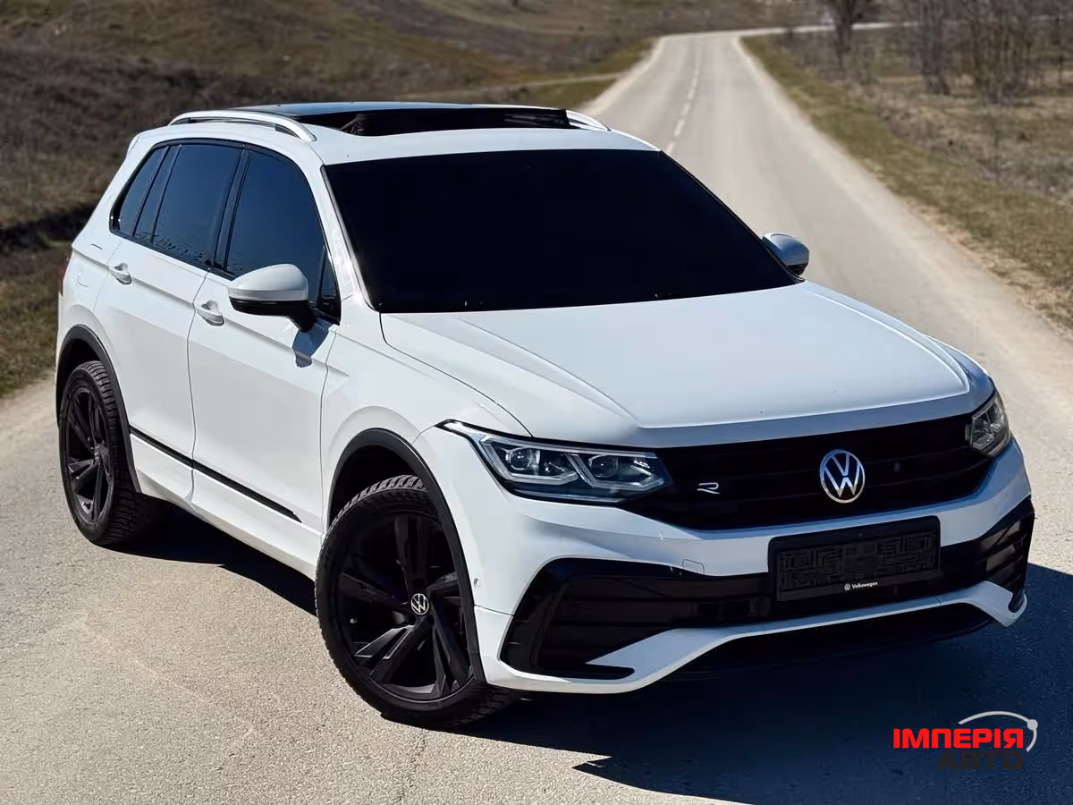 Volkswagen Tiguan - фото 1