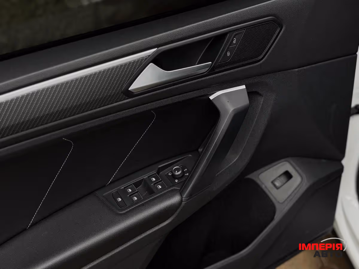Volkswagen Tiguan - фото 15