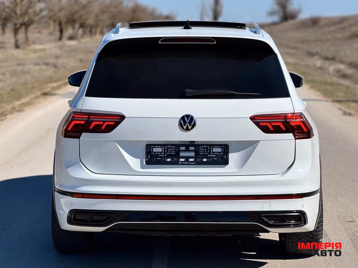 Volkswagen Tiguan - фото 6